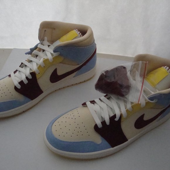 Jordan 1 Mid SE x Maison Chateau Rouge Fearless 2019 main image 16